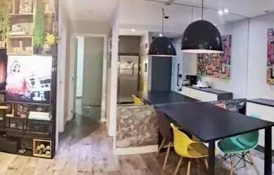 Imagem: O apartamento possui 2 Dormitórios, 2 Banheiros, 1 Vaga na