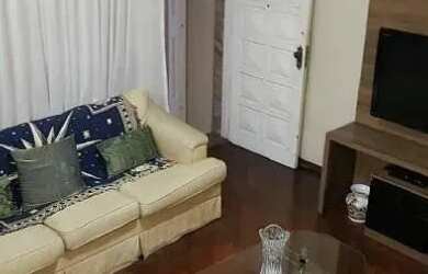 Imagem: A casa possui 3 Dormitórios, 3 Banheiros, 2 Vagas na garagem