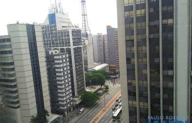 Imagem: O depósito possui 5 Vagas na garagem, 395m² de Área e está