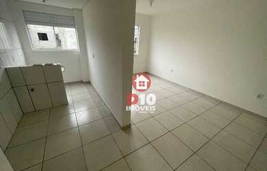 Imagem: O apartamento possui 2 Dormitórios, 1 Banheiro, 1 Vaga na garagem