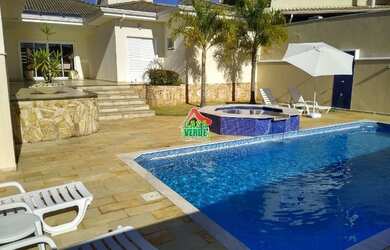 Imagem: A casa em condomínio possui 3 Dormitórios, 5 Banheiros, 4