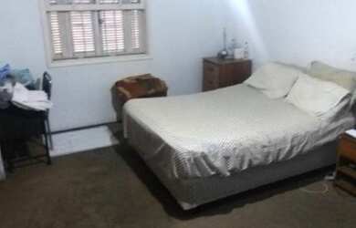 Imagem: A casa possui 3 Dormitórios, 1 Banheiro, 3 Vagas na garagem