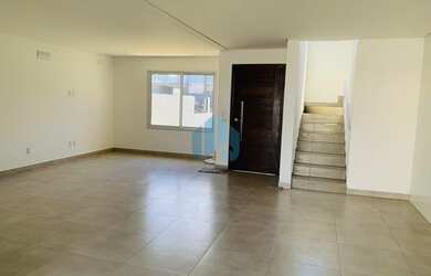 Imagem 9: Belo Sobrado Novo, Localizado no Loteamento Pedra Branca, a 4 km da Praia...