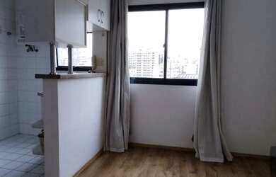 Imagem: O apartamento possui 1 Dormitório, 1 Banheiro, 1 Vaga na garagem