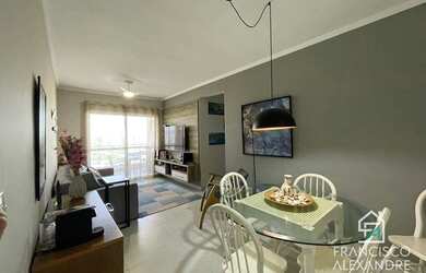 Imagem: O apartamento possui 3 Dormitórios, 1 Banheiro, 2 Vagas na