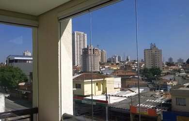 Imagem: O apartamento possui 3 Dormitórios, 1 Banheiro, 1 Vaga na garagem