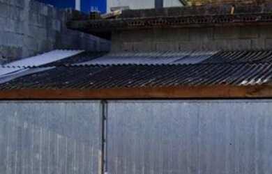 Imagem: A casa possui 1 Dormitório, 1 Banheiro, 76m² de Área e está