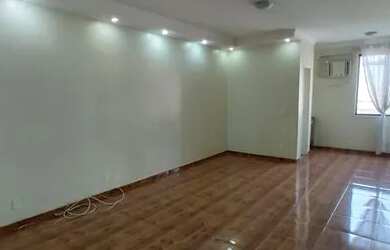 Imagem: O depósito possui 37m² de Área e está localizado em Aterrado