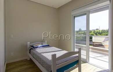 Imagem 16: Venda Casa com 236,00 metroQuadrado, 3 dormitório s , 2 vaga s . Swiss...