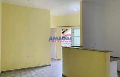 Imagem: A casa possui 2 Dormitórios, 1 Banheiro, 5 Vagas na garagem