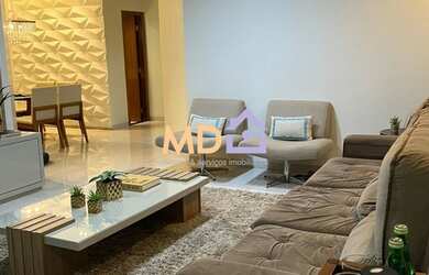 Imagem: A casa possui 3 Dormitórios, 5 Banheiros, 4 Vagas na garagem