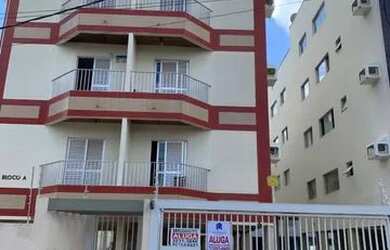 Imagem: O apartamento possui 1 Dormitório, 1 Banheiro, 1 Vaga na garagem