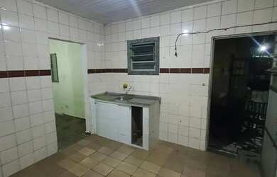 Imagem: A casa possui 1 Dormitório, 1 Banheiro, 50m² de Área e está