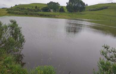 Imagem: A fazenda possui 440m² de Área e está localizado em Cambará