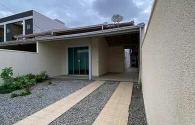 Imagem 1: Casa em Porto Belo. Churrasqueira, Varanda, Área de serviçoe76m² de...