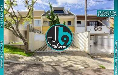 Imagem: A casa possui 3 Dormitórios, 5 Banheiros, 4 Vagas na garagem