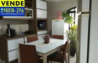 Imagem: A casa possui 2 Dormitórios, 1 Banheiro, 1 Vaga na garagem