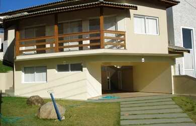 Imagem: A casa em condomínio possui 3 Dormitórios, 5 Banheiros, 2