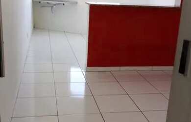 Imagem: A kitnet possui 1 Dormitório, 1 Banheiro e está localizado