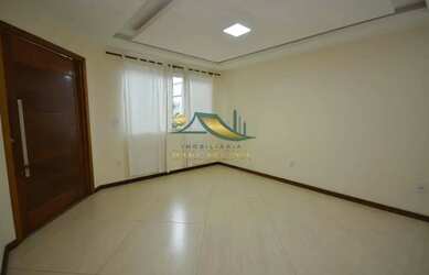 Imagem 3: Casa para Venda em Volta Redonda, Retiro, 4 dormitórios, 1 suíte, 2 banheiros, 4 vagas