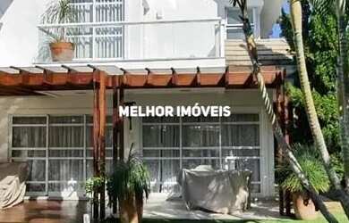 Imagem: A casa em condomínio possui 4 Dormitórios, 3 Banheiros, 2