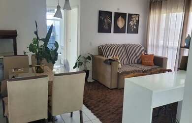 Imagem: O apartamento possui 2 Dormitórios, 1 Banheiro, 2 Vagas na