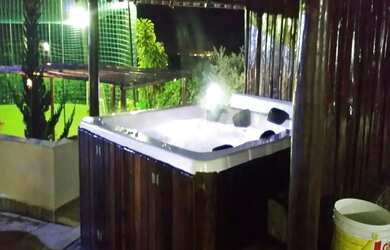 Imagem 3: Imóvel de Luxo em Condomínio - Casa com 12 Quartos, 3 Salas e 9 Banheiros...