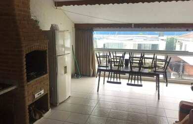 Imagem: A casa possui 4 Dormitórios, 5 Banheiros, 2 Vagas na garagem