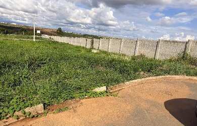 Imagem: O terreno possui 26.872m² de Área e está localizado em São