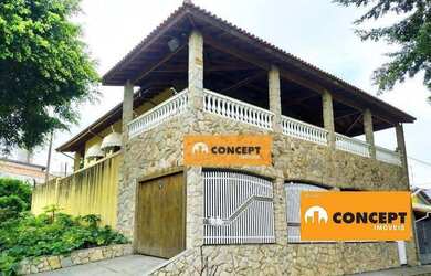 Imagem: A casa possui 5 Dormitórios, 1 Banheiro, 3 Vagas na garagem