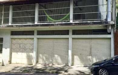 Imagem: A casa possui 3 Dormitórios, 3 Banheiros, 2 Vagas na garagem