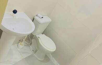 Imagem 6: Casa e 2 ap alugados comercial