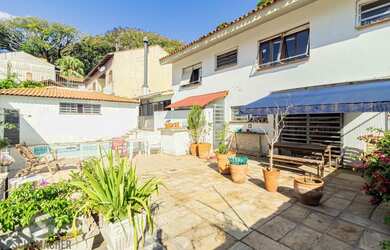 Imagem 9: Casa em Cristal. 247m² de Área, 4 Vagas na garageme4 Dormitórios