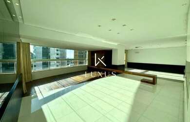 Imagem: O apartamento possui 4 Dormitórios, 4 Banheiros, 4 Vagas na