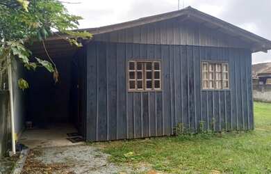 Imagem: A casa possui 2 Dormitórios, 1 Banheiro e 70m² de Área e