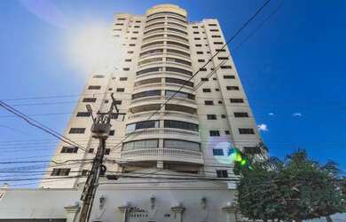 Imagem: O apartamento possui 3 Dormitórios, 5 Banheiros, 2 Vagas na