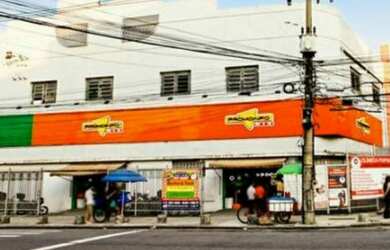 Imagem: O depósito possui 1 Vaga na garagem e 34m² de Área e está