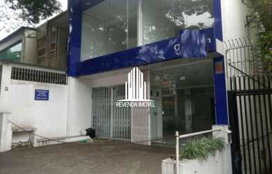 Imagem: O depósito possui 3 Vagas na garagem, 286m² de Área e está