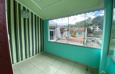 Imagem: A casa possui 2 Dormitórios, 1 Banheiro, 1 Vaga na garagem