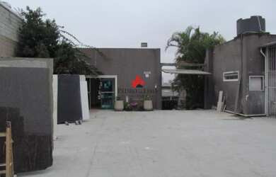 Imagem 1: Terreno 893 m², em Penha