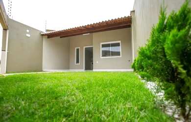 Imagem: A casa à venda possui 2 Dormitórios e 2 Banheiros e está