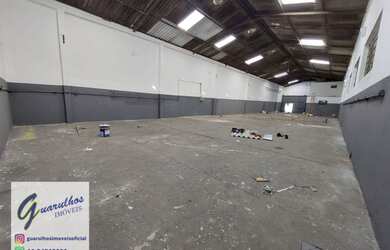 Imagem: O depósito possui 400m² de Área e está localizado em Jardim