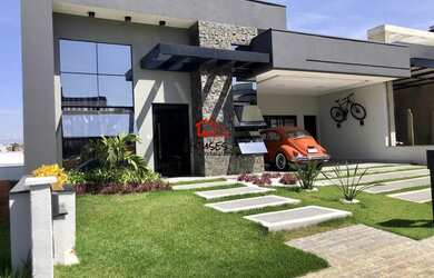 Imagem: A casa em condomínio possui 3 Dormitórios, 3 Banheiros, 4