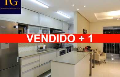 Imagem: O apartamento possui 3 Dormitórios, 2 Banheiros, 2 Vagas na