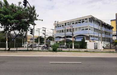 Imagem: O depósito possui 1.875m² de Área e está localizado em