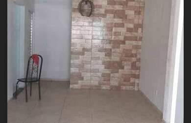 Imagem: A casa em condomínio possui 3 Dormitórios, 2 Banheiros, 5