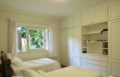 Imagem 11: Casa á venda no Alto de Pinheiros com 4 suítes, 5 vagas - Segurança 24hrs