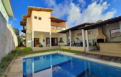 Imagem: A casa em condomínio à venda possui 5 Dormitórios, 5 Banheiros