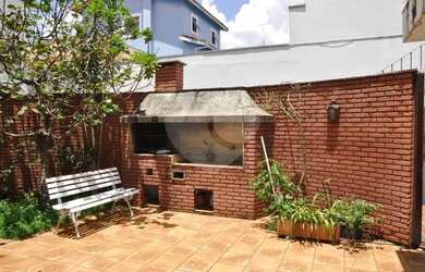 Imagem: Excelente sobrado em rua tranquila e arborizada