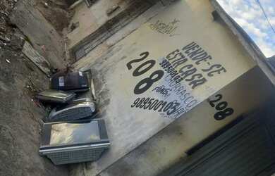 Imagem 3: Vendo 3 casas. 26m² de Área, 1 Vaga na garageme3 Dormitórios